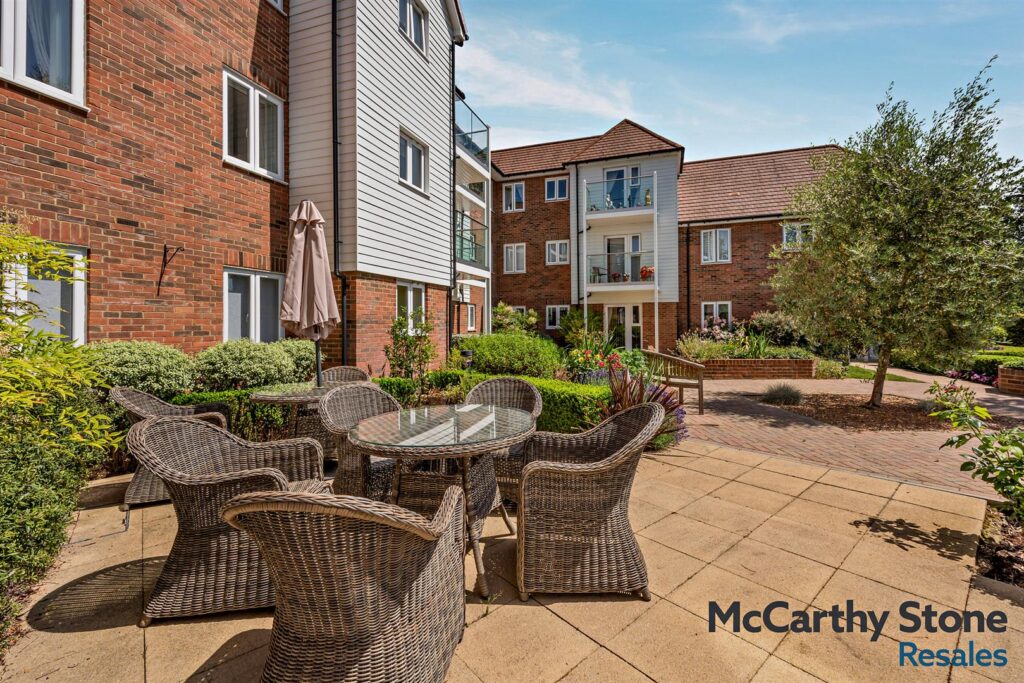 Oak Tree Court, Smallhythe Road, Tenterden, Kent, TN30 7EQ