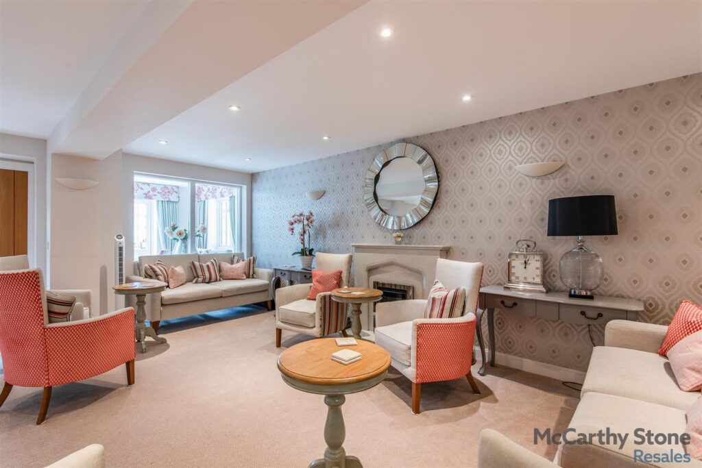 Le Jardin, Station Road, Letchworth Garden City, SG6 3BA