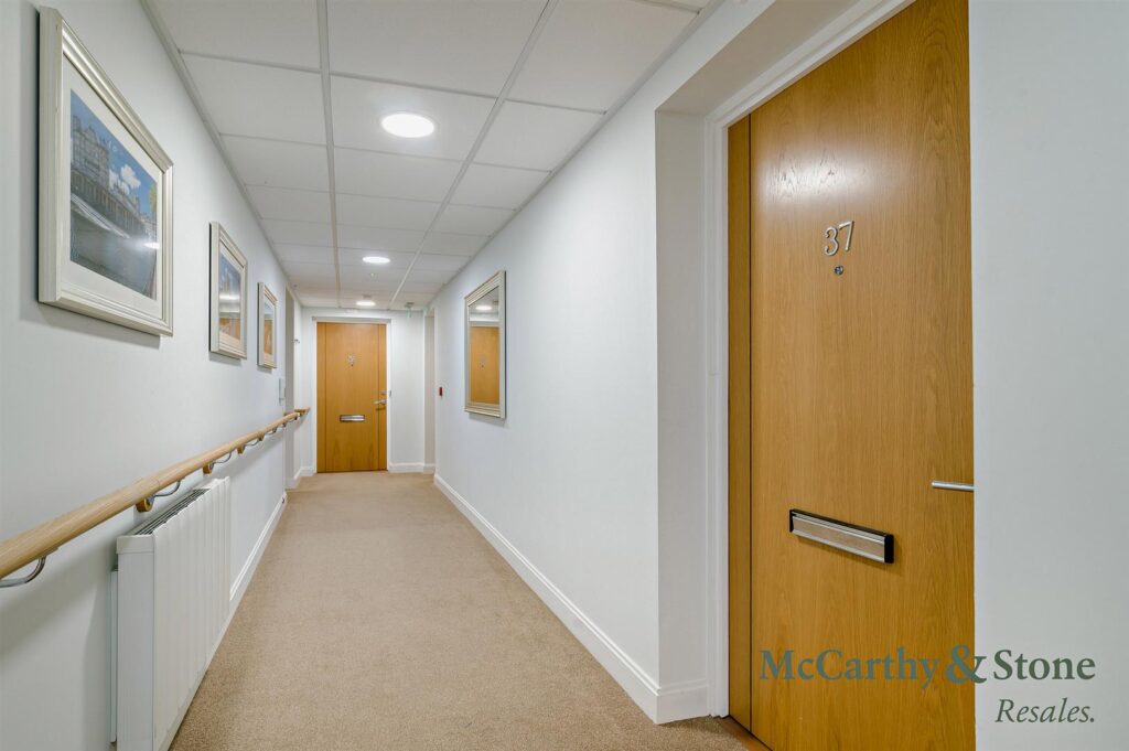 Lambrook Court, Gloucester Road, Larkhall, Bath