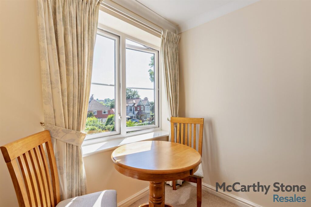 Portman Court, Grange Road, Uckfield, East Sussex, TN22 1FD