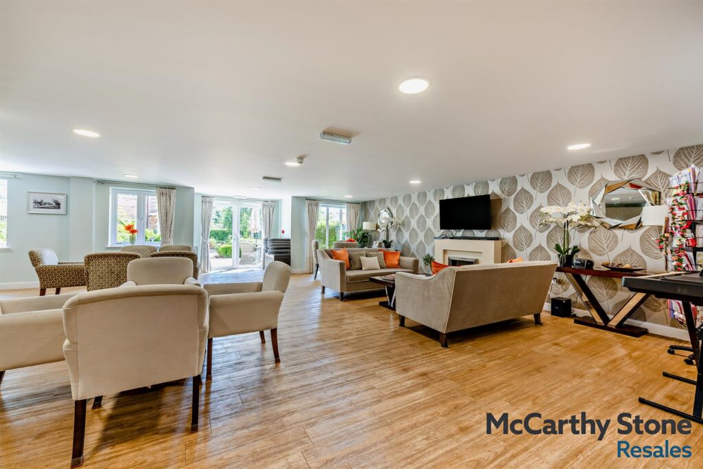 Oak Tree Court, Smallhythe Road, Tenterden, Kent, TN30 7EQ