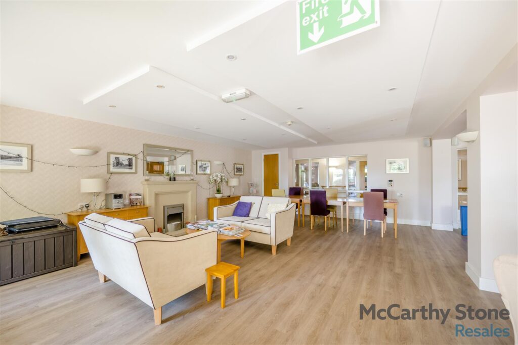 Peel Court, College Way, Welwyn Garden City, Hertfordshire, AL8 6DG