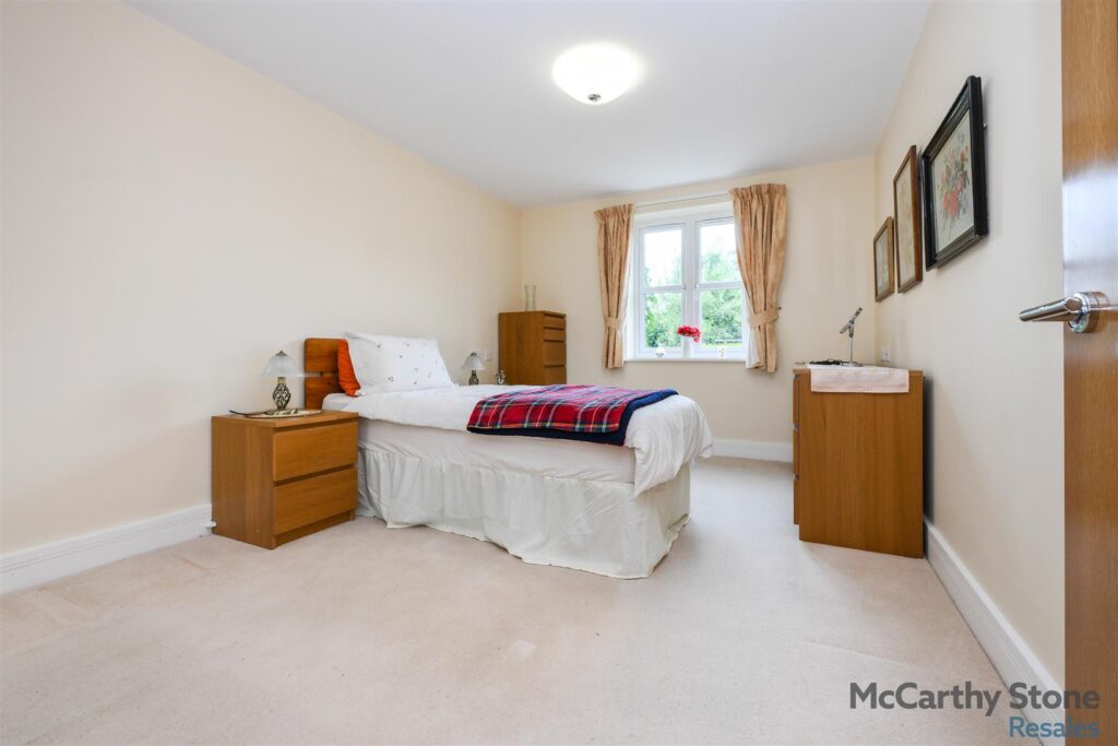 Stewart Court, High Street, Epping, CM16 4FJ