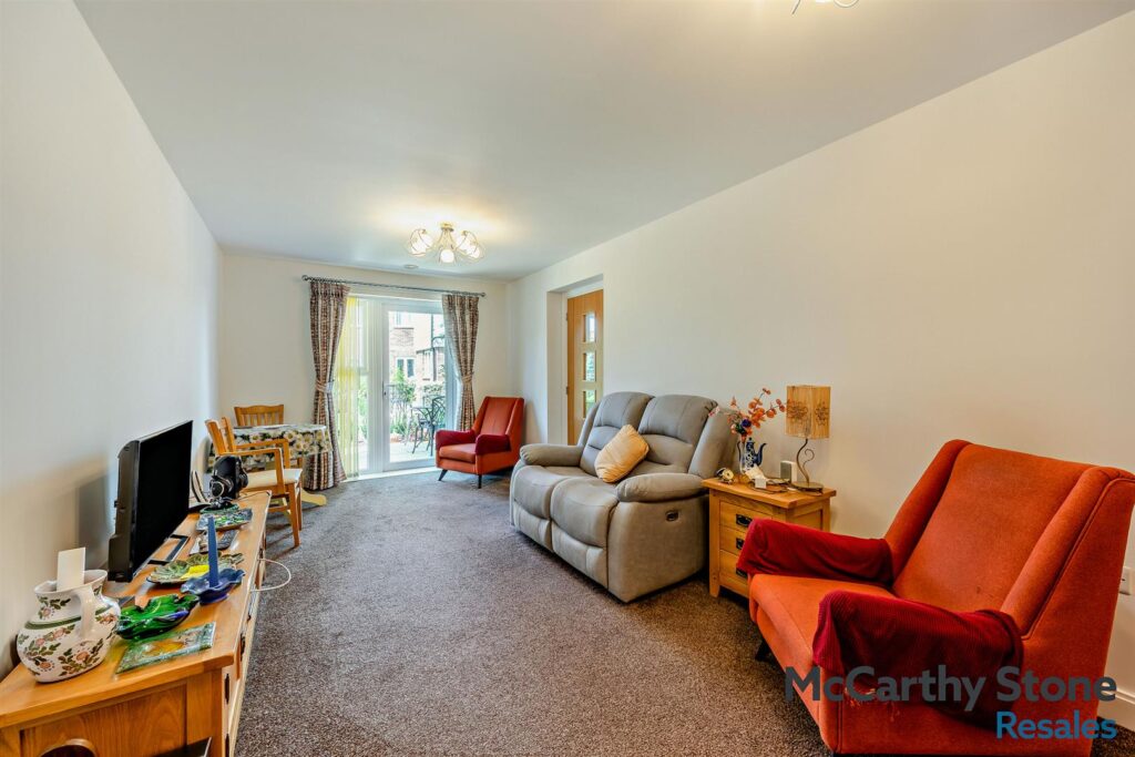 Oak Tree Court, Smallhythe Road, Tenterden, Kent, TN30 7EQ