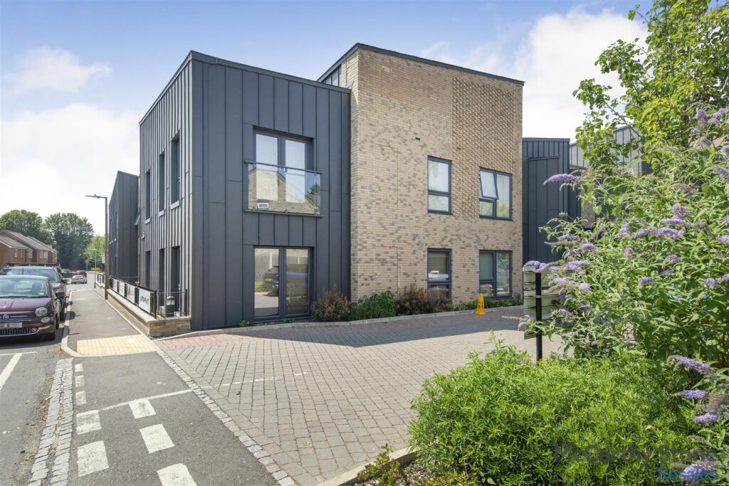 Norton Place, Icknield Way, Baldock SG7 5AN