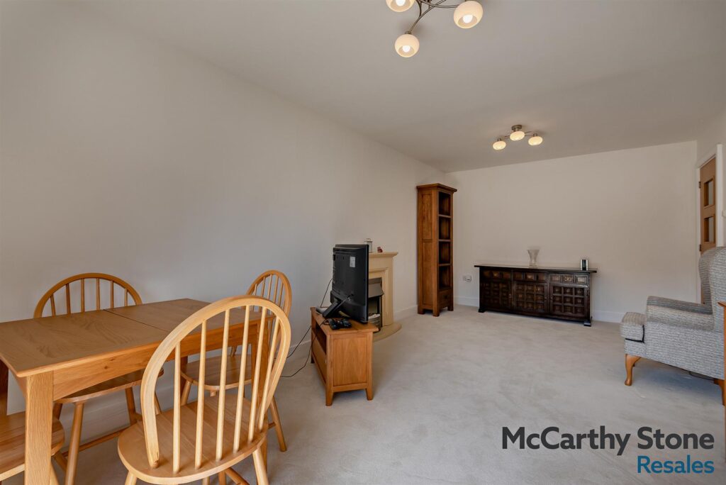 Clarence Court, Clarence Road, Horsham, West Sussex, RH13 5TS