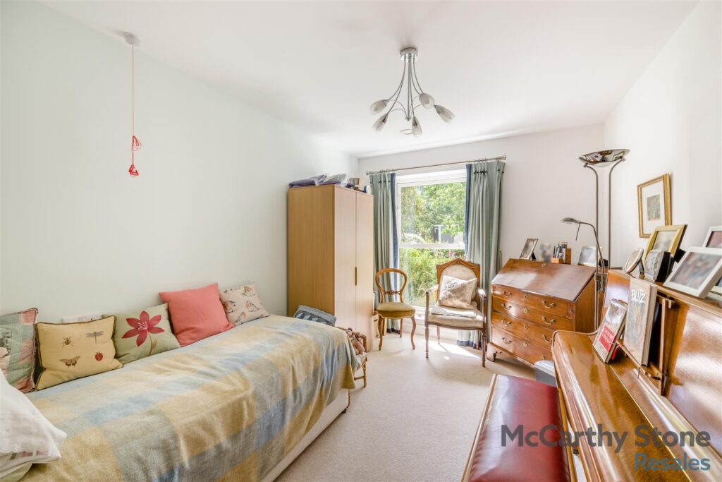 Peel Court, College Way, Welwyn Garden City, Hertfordshire, AL8 6DG