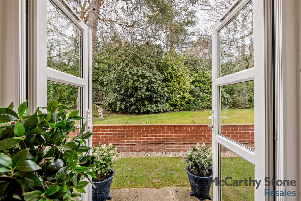 Ridgeway Court, Mutton Hall Hill, Heathfield, East Sussex, TN21 8NB