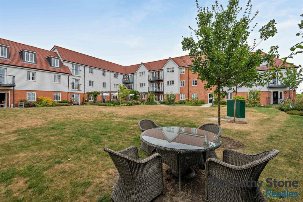 Weavers House, Highgate Hill, Hawkhurst, TN18 4FH
