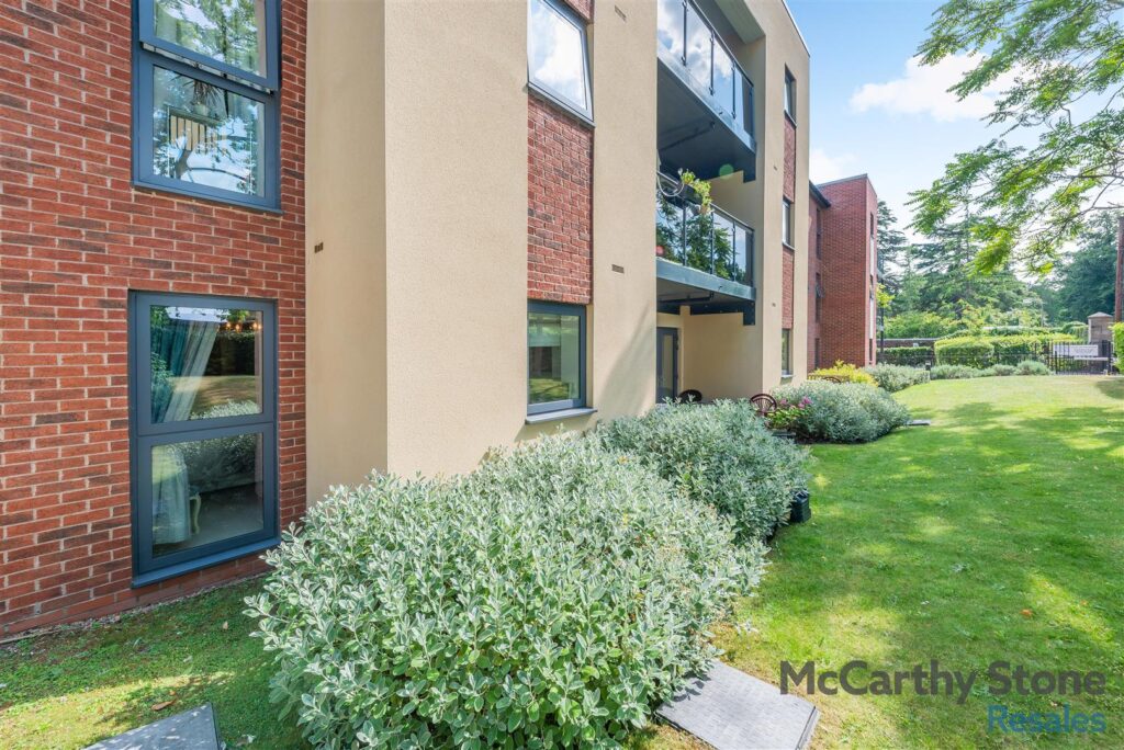Thorneycroft, Wood Road, Tettenhall, WV6 8PR