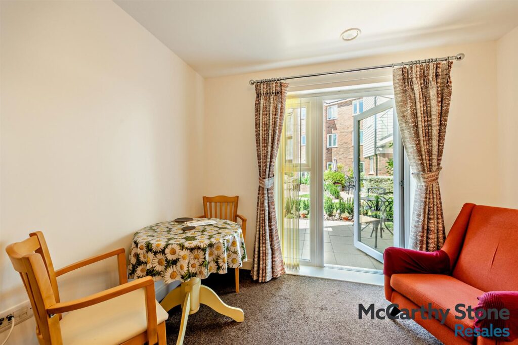 Oak Tree Court, Smallhythe Road, Tenterden, Kent, TN30 7EQ