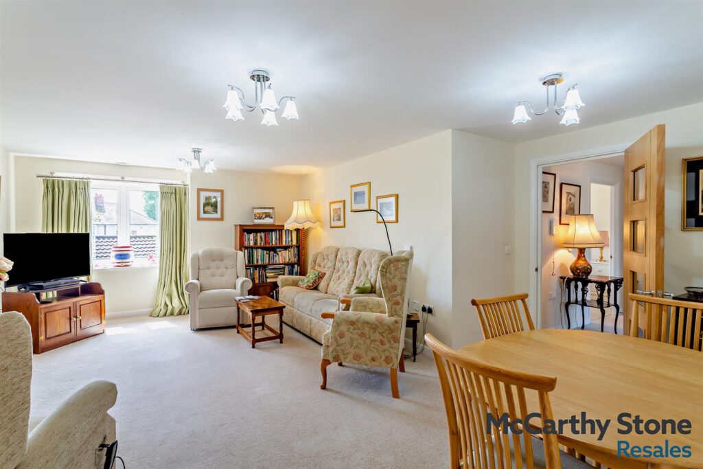 Smithson Court, Top Lane, Copmanthorpe, York, YO23 3AA