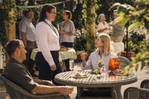 home-retirement-living-plus