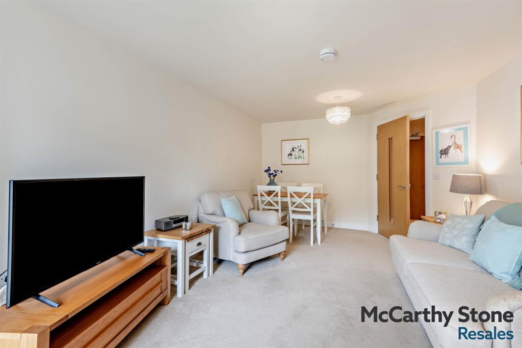 Weavers House, Highgate Hill, Hawkhurst, TN18 4FH
