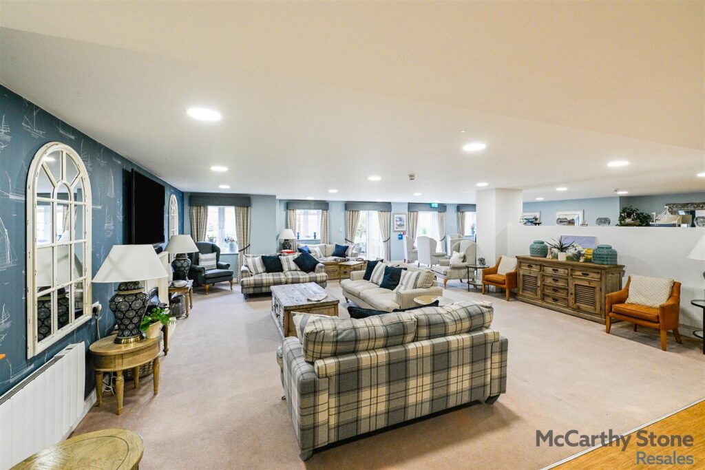Eastland Grange, 16 Valentine Road, Hunstanton, Norfolk, PE36 5FA