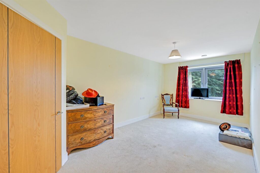 Kingston Road, Raynes Park, London, SW20 8DA