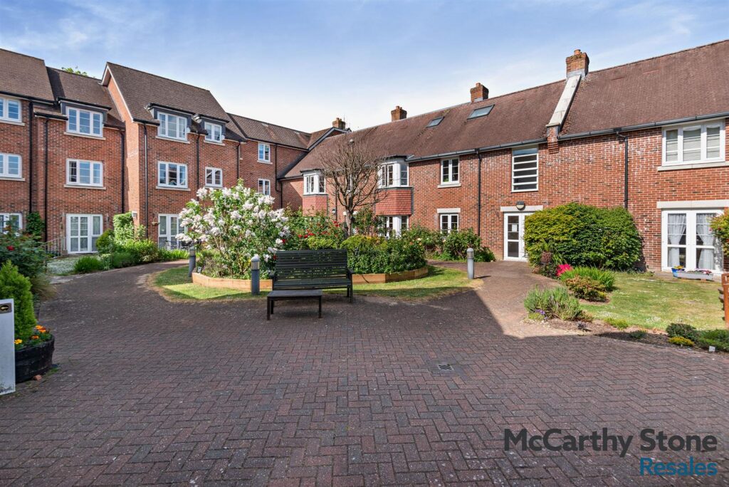 Clarence Court, Clarence Road, Horsham, West Sussex, RH13 5TS