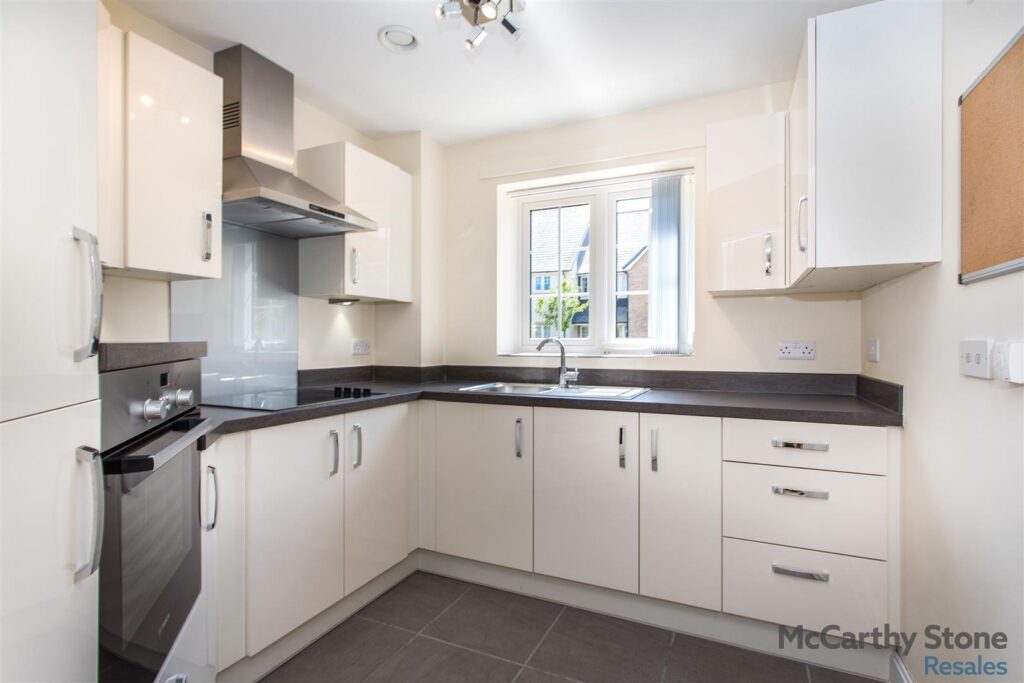 Roslyn Court, Lisle Lane, Ely, Cambridgeshire, CB7 4FA