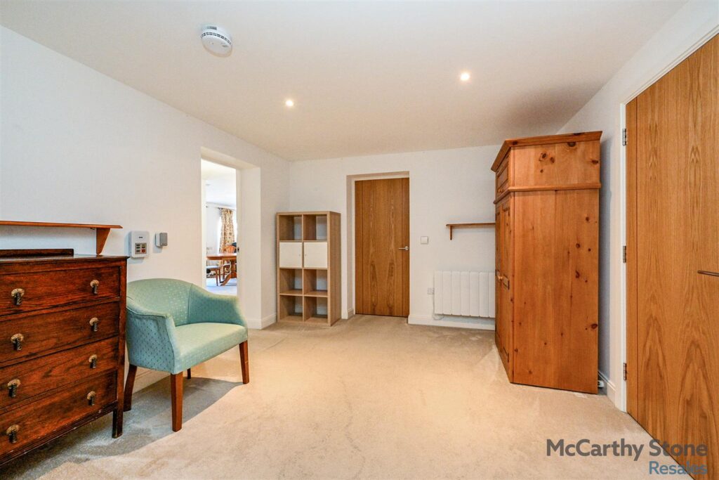 Eastland Grange, 16 Valentine Road, Hunstanton, Norfolk, PE36 5FA