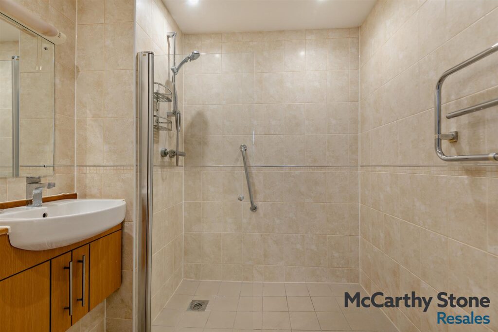 Clarence Court, Clarence Road, Horsham, West Sussex, RH13 5TS