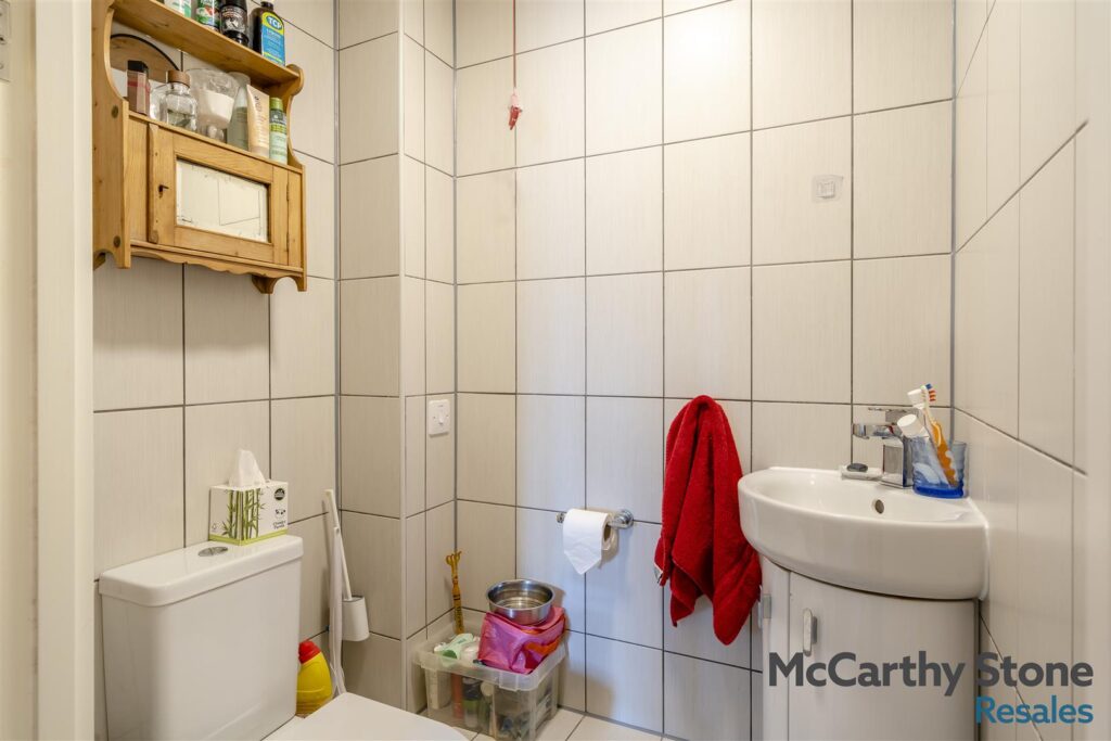 142 Greaves Road, Lancaster