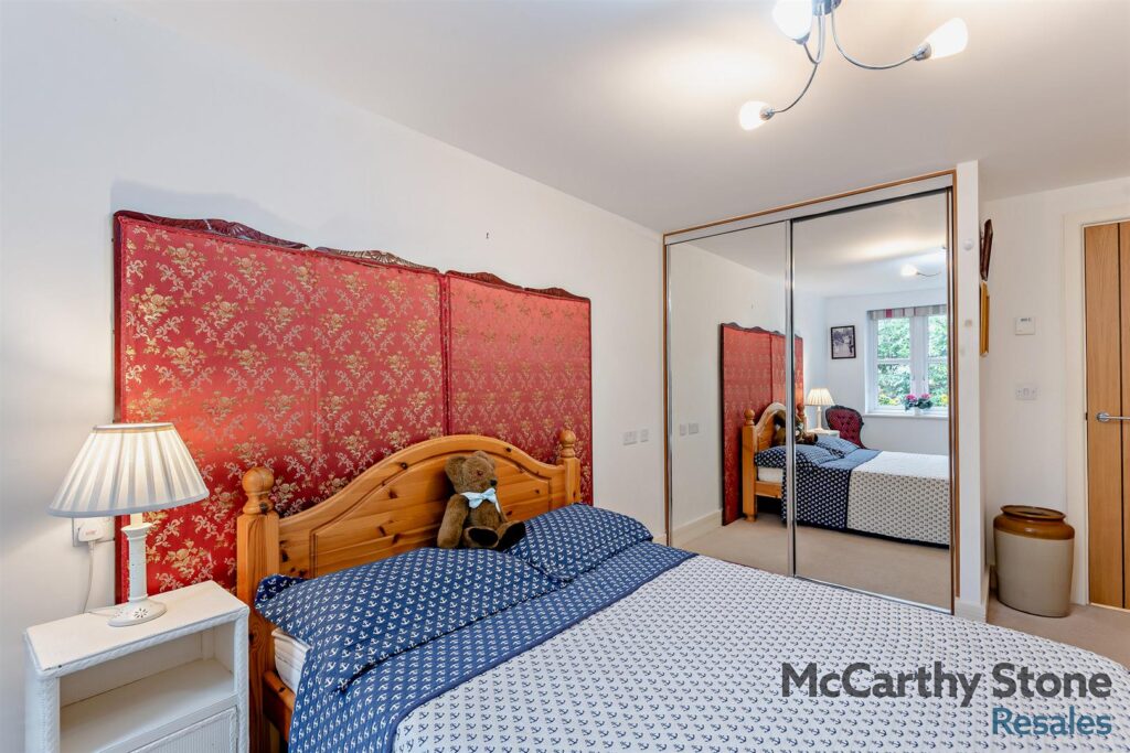 Ridgeway Court, Mutton Hall Hill, Heathfield, East Sussex, TN21 8NB