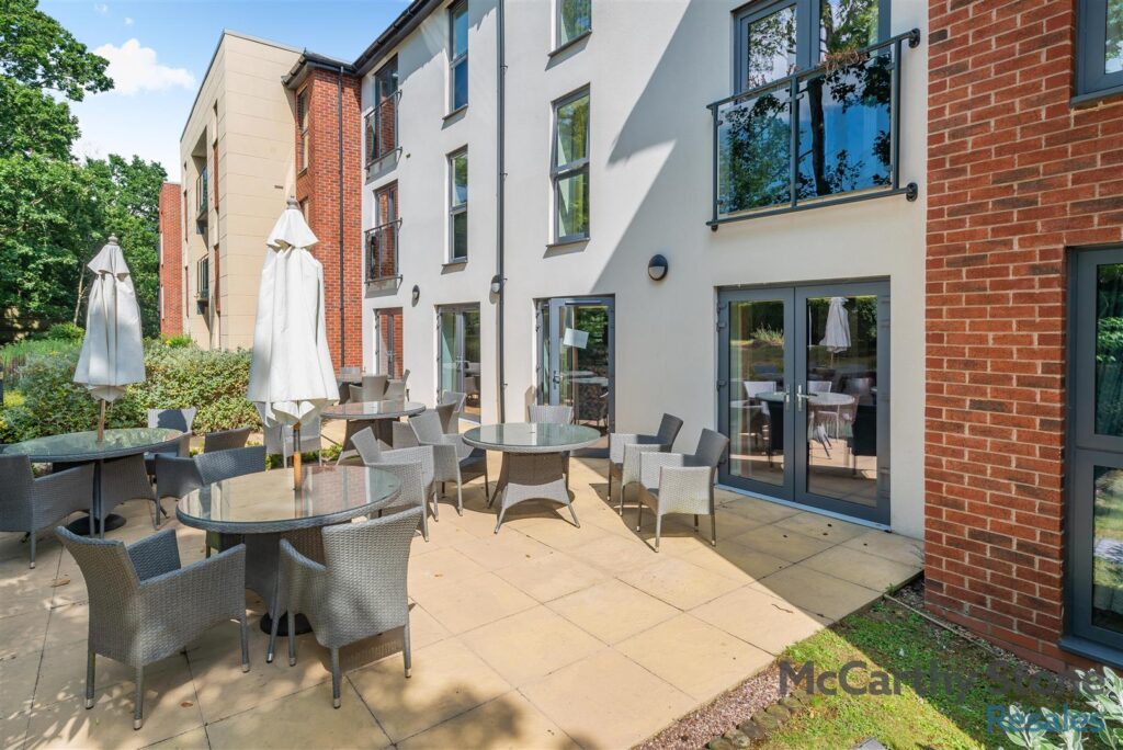 Thorneycroft, Wood Road, Tettenhall, WV6 8PR