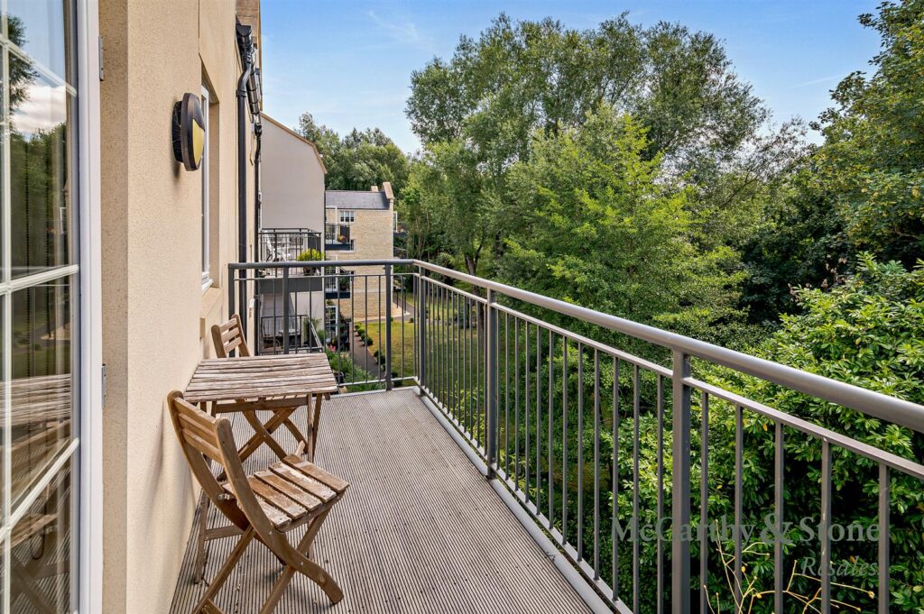 Lambrook Court, Gloucester Road, Larkhall, Bath
