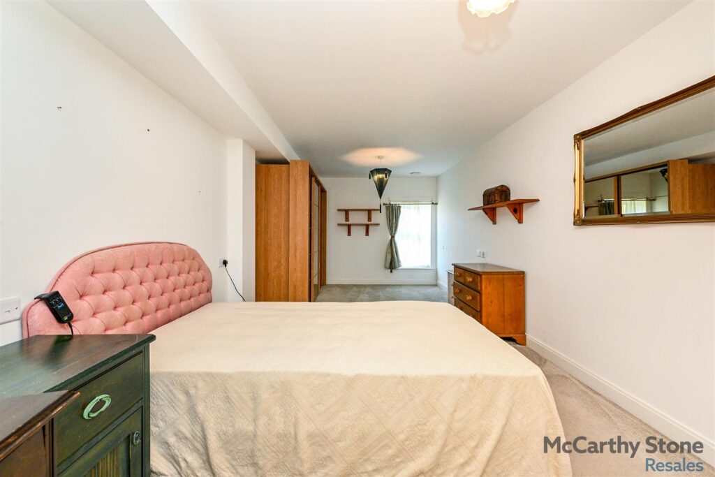 Eastland Grange, 16 Valentine Road, Hunstanton, Norfolk, PE36 5FA
