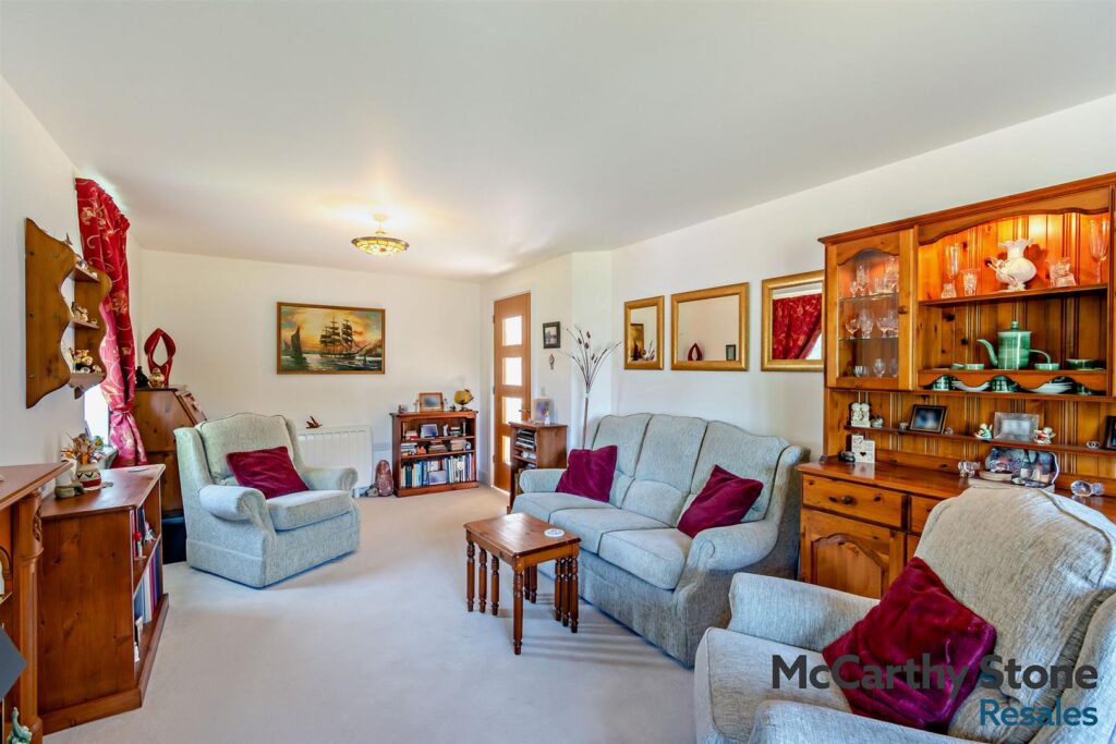 Eadhelm Court, Penlee Close, Edenbridge, Kent, TN8 5FD