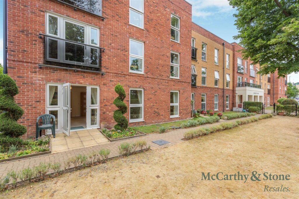 Humphrey Court, The Oval, Stafford, Staffordshire, ST17 4SD
