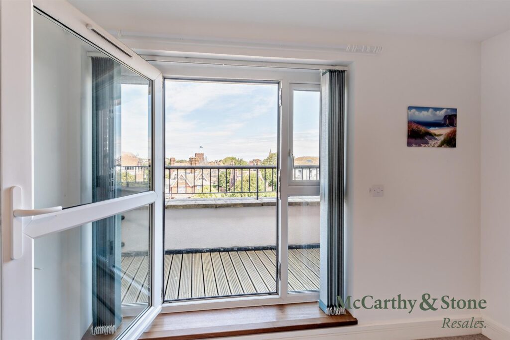 Martello Court, Jevington Gardens, Eastbourne, East Sussex,BN21 4SD