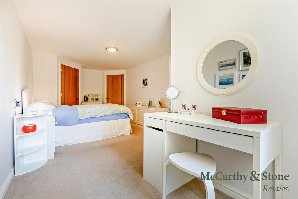 Ellisfields Court, Mount St, Taunton, TA1 3SS