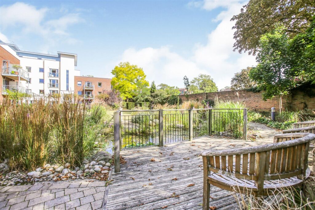 Elles House, Shotfield, Wallington, SM6 0BL