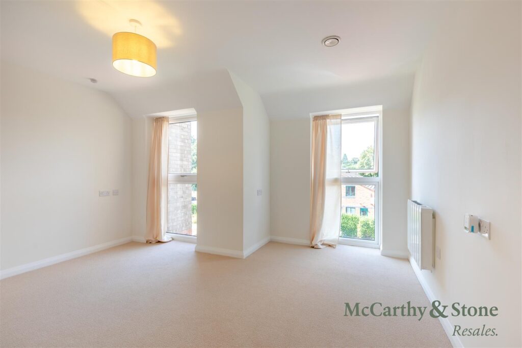 Deans Park Court, Kingsway, Stafford