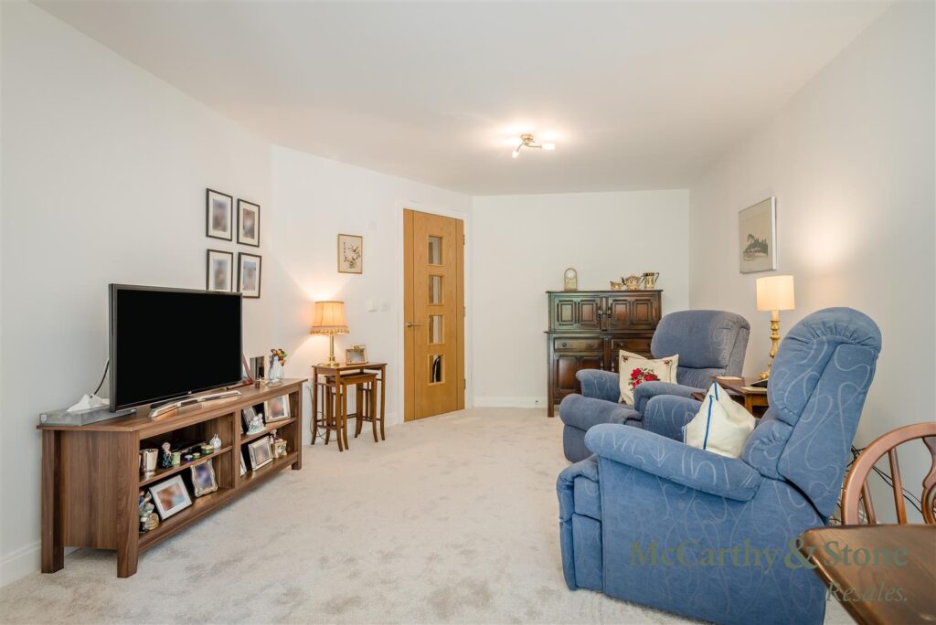 Bath Gate Place, Tetbury Road, Cirencester