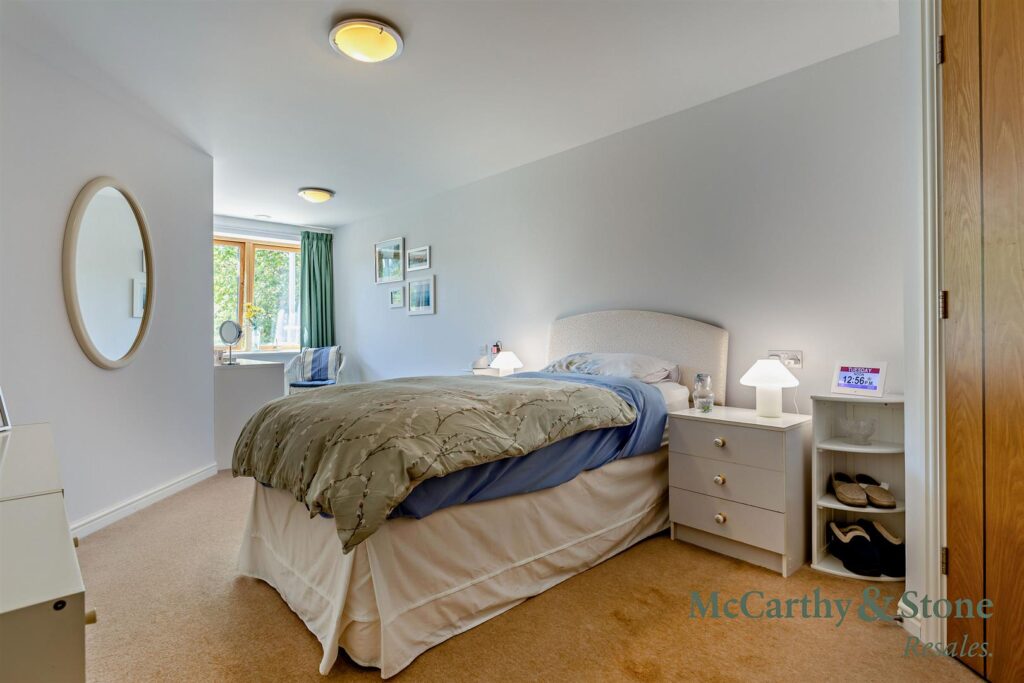 Ellisfields Court, Mount St, Taunton, TA1 3SS