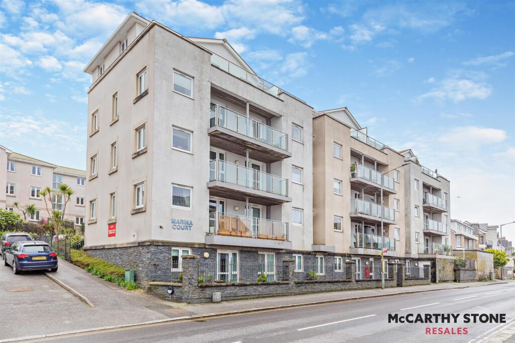 Marina Court, Mount Wise, Newquay, TR7 2EJ