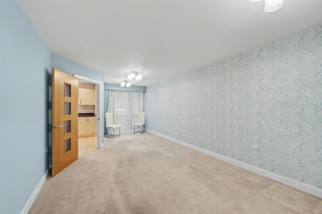 Alderton Hill, Loughton, IG10 3FS