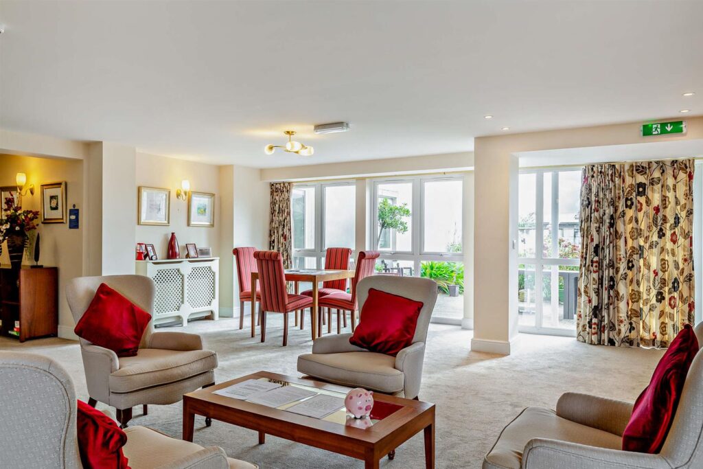 Marina Court, Mount Wise, Newquay, TR7 2EJ