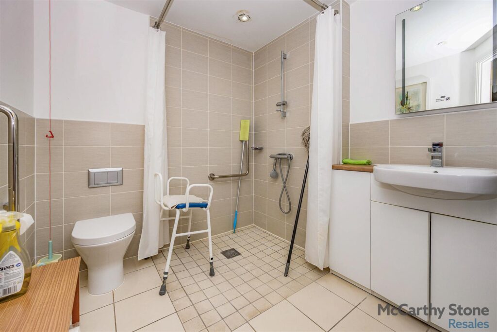 Eleanor House, London Road, St. Albans AL1 1NR