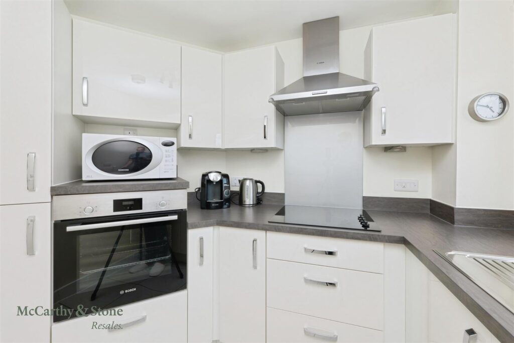 Riverwood, 101 Craigdhu Road, Milngavie, G62 7AD