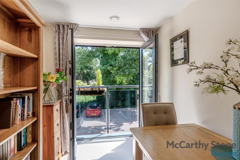 Thorneycroft, Wood Road, Tettenhall, Wolverhampton, West Midlands, WV6 8PR