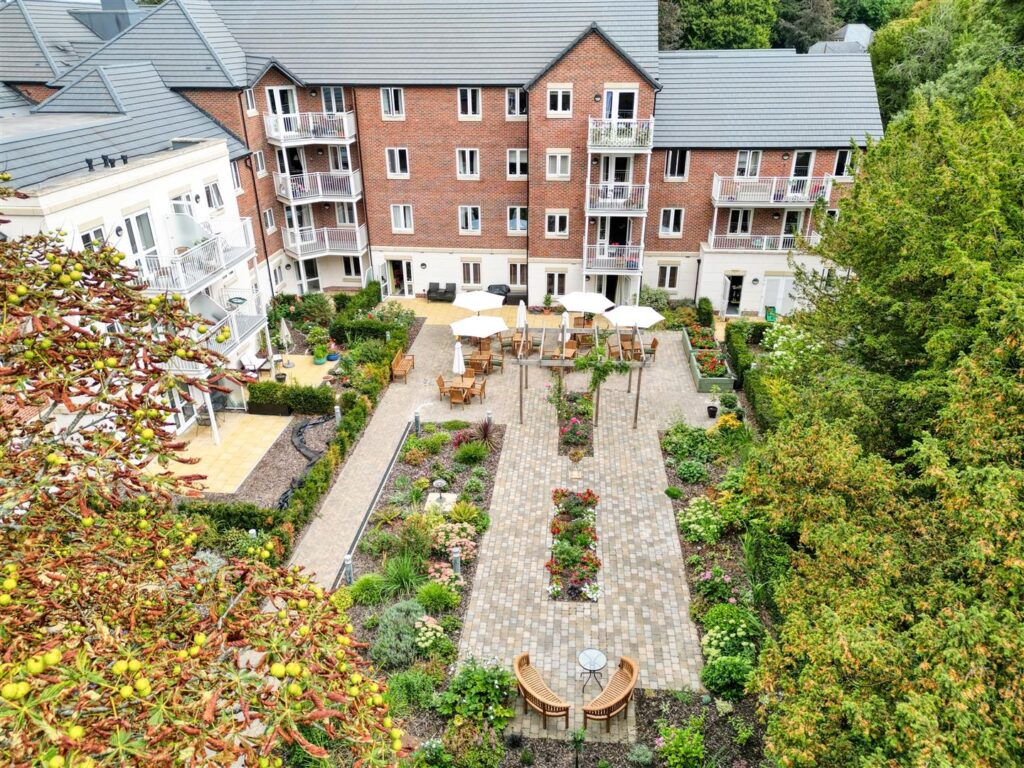 Shackleton Place, Devizes, Wilts