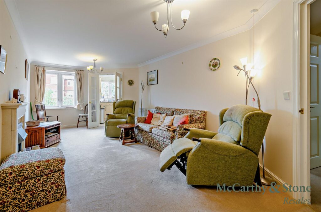 Foxhall Court, School Lane, Banbury