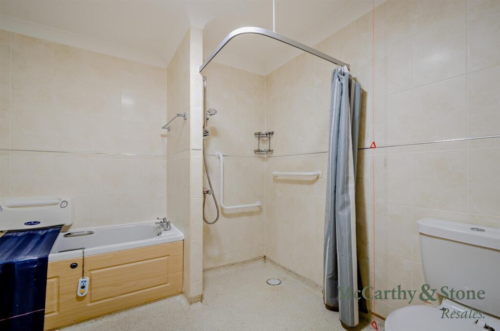 Foxhall Court, School Lane, Banbury