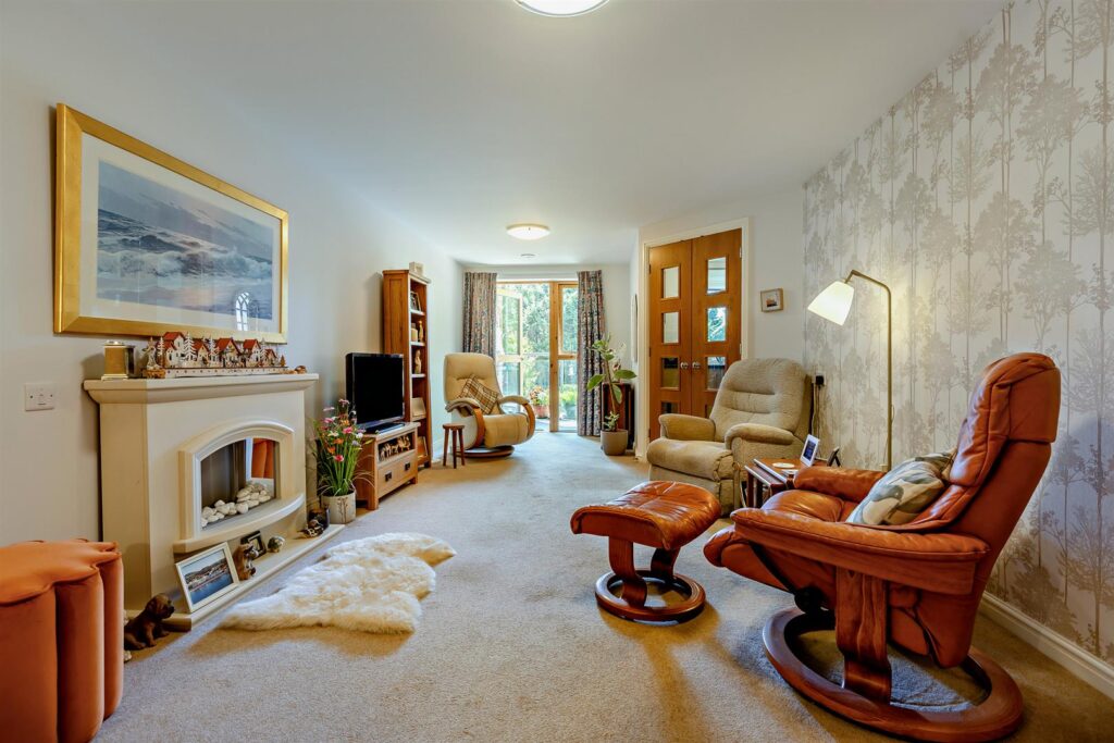 Ellisfields Court, Mount St, Taunton, TA1 3SS