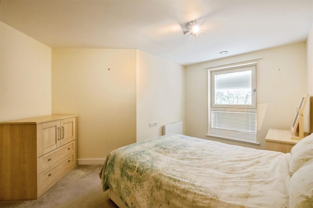 Oakwood Court, Crown Avenue, Inverness