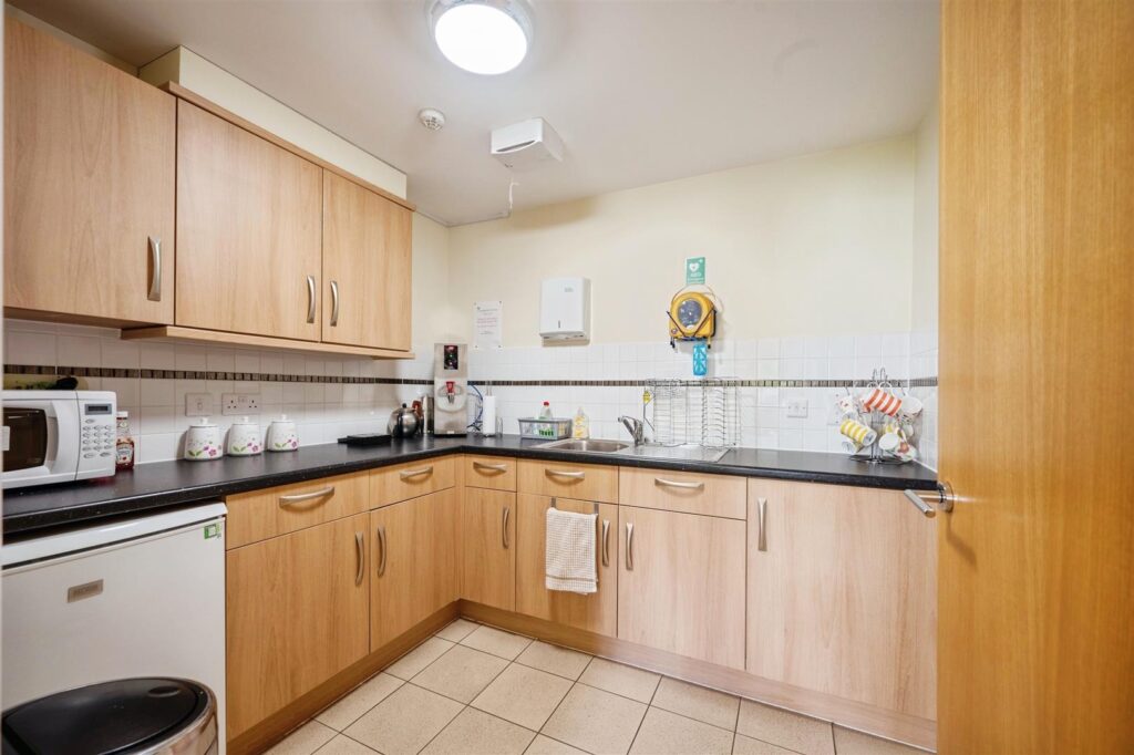 Lauder Court, Staneacre Park, Hamilton