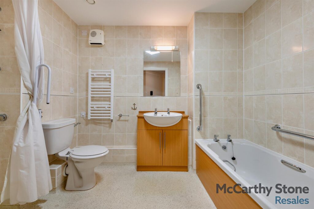 Cherret Court, Ferndown, Dorset